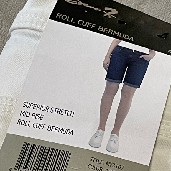 Seven7 by Seven Womens White Denim jeans shorts, NWT, rolled cuffed, size 4 - Picture 10 of 14